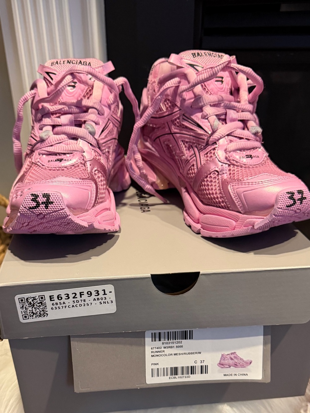 Balenciaga Triple S Trainers in Pink - Picture 2 of 4